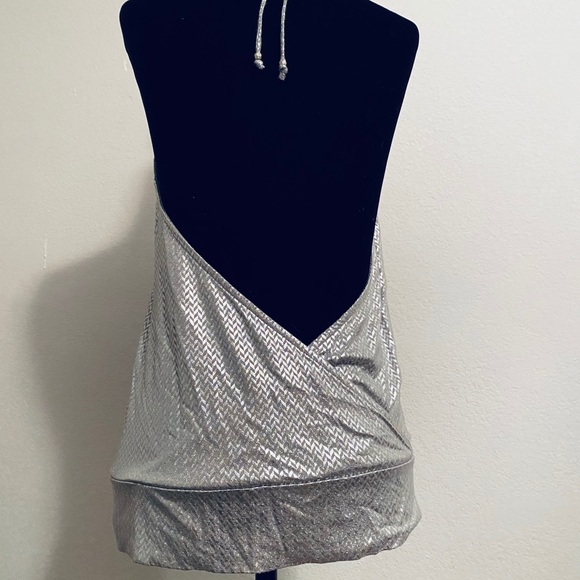 Express metallic halter top - Picture 4 of 4